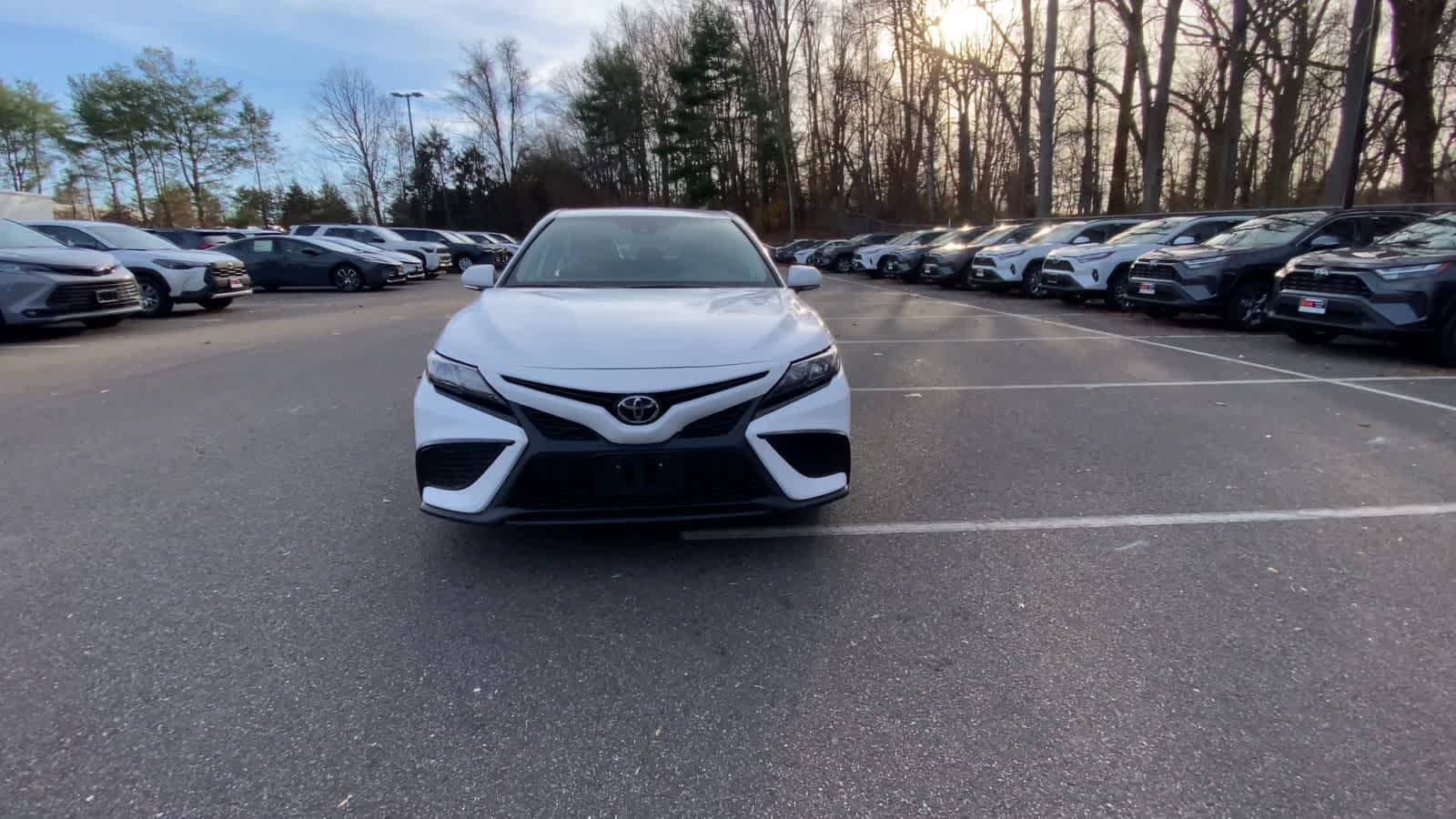 Thumbnail: 2023 Toyota Camry - 10