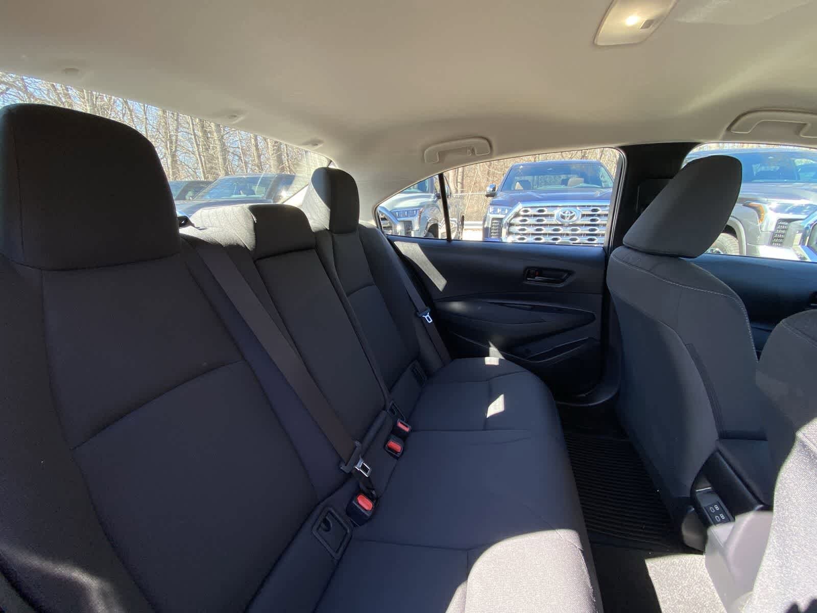 Thumbnail: 2025 Toyota Corolla - 31