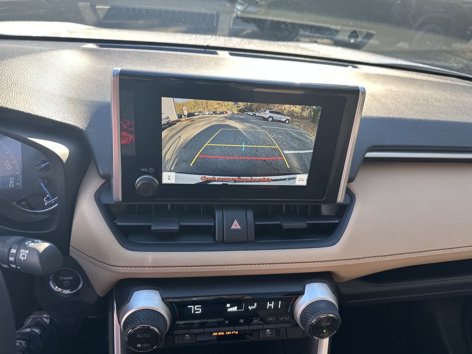 Thumbnail: 2025 Toyota RAV4 - 22