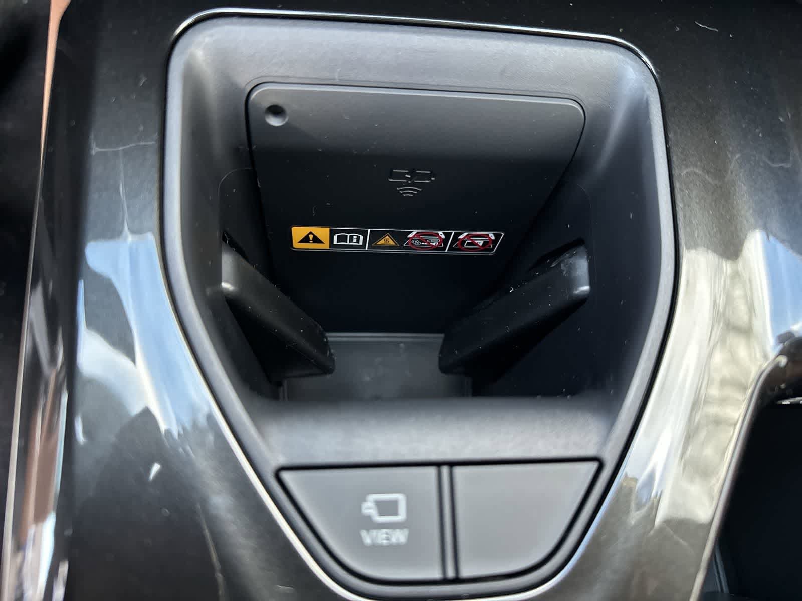 Thumbnail: 2025 Toyota Crown Signia - 24