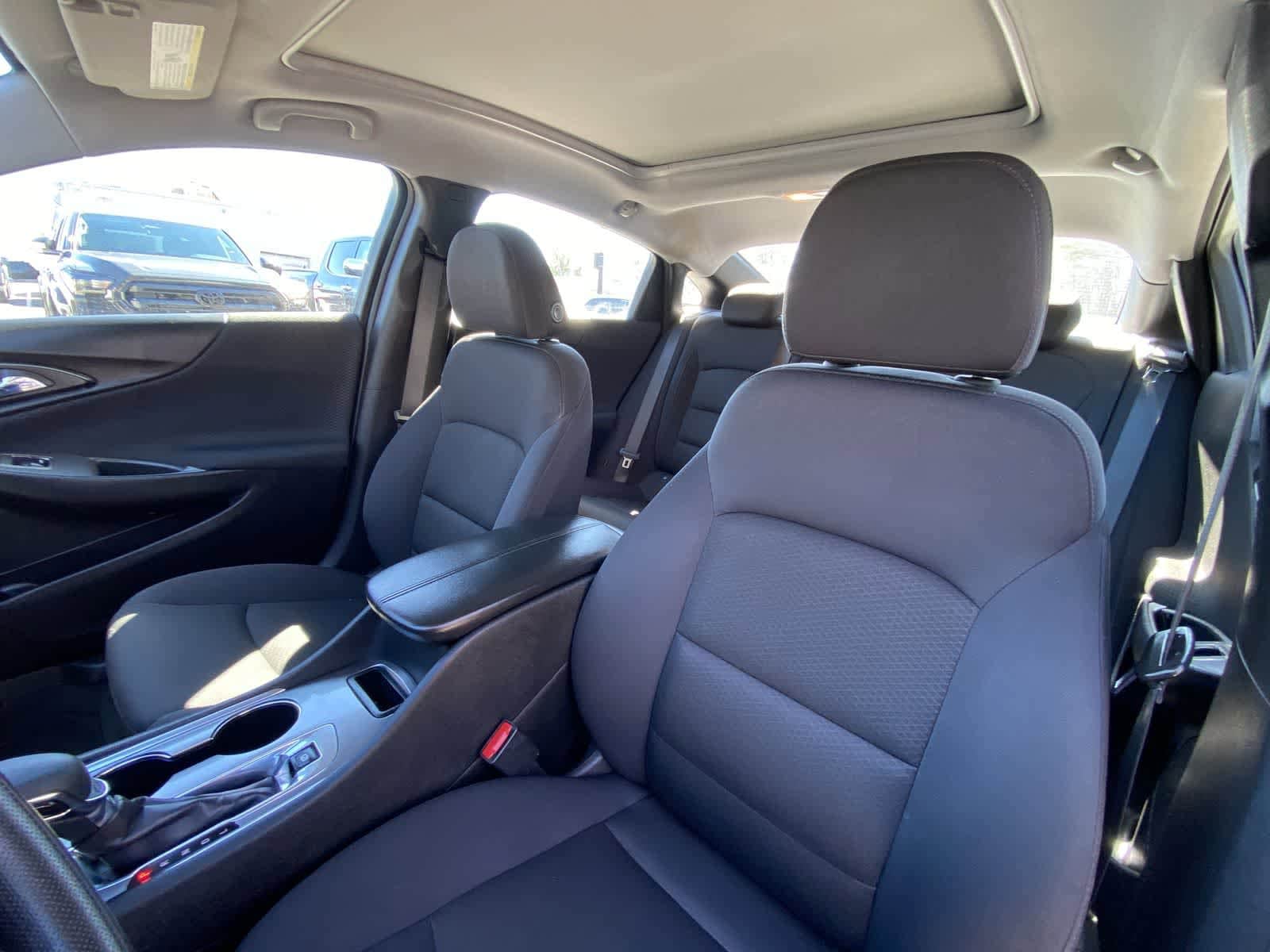 Thumbnail: 2024 Chevrolet Malibu - 18