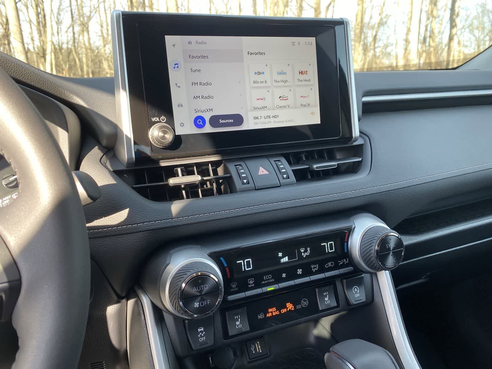 Thumbnail: 2025 Toyota RAV4 - 31