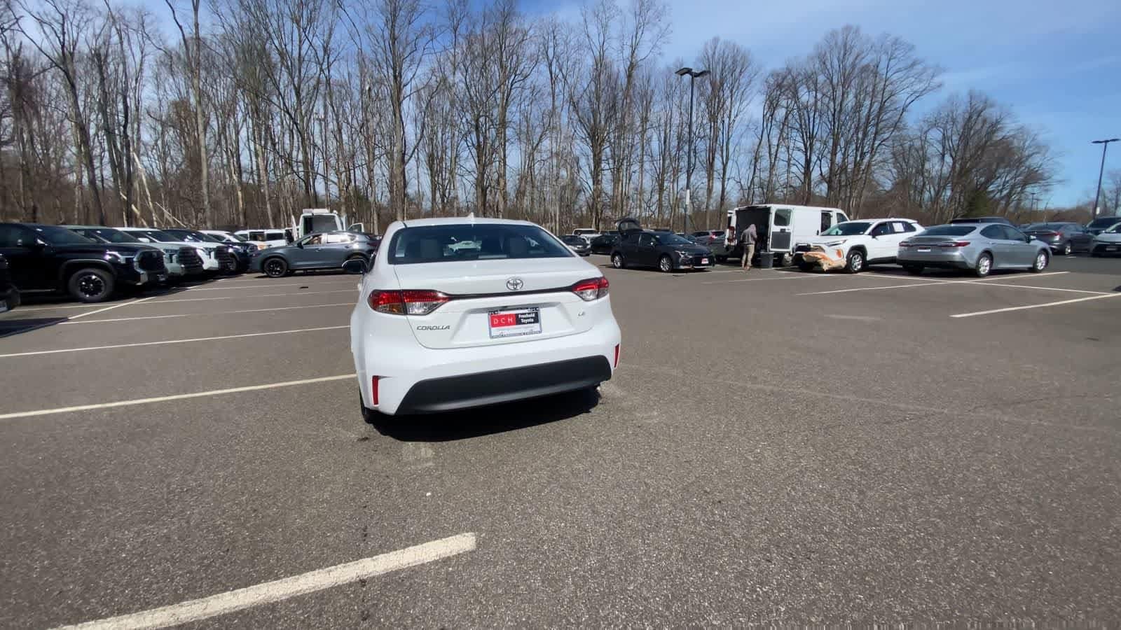 Thumbnail: 2025 Toyota Corolla - 10