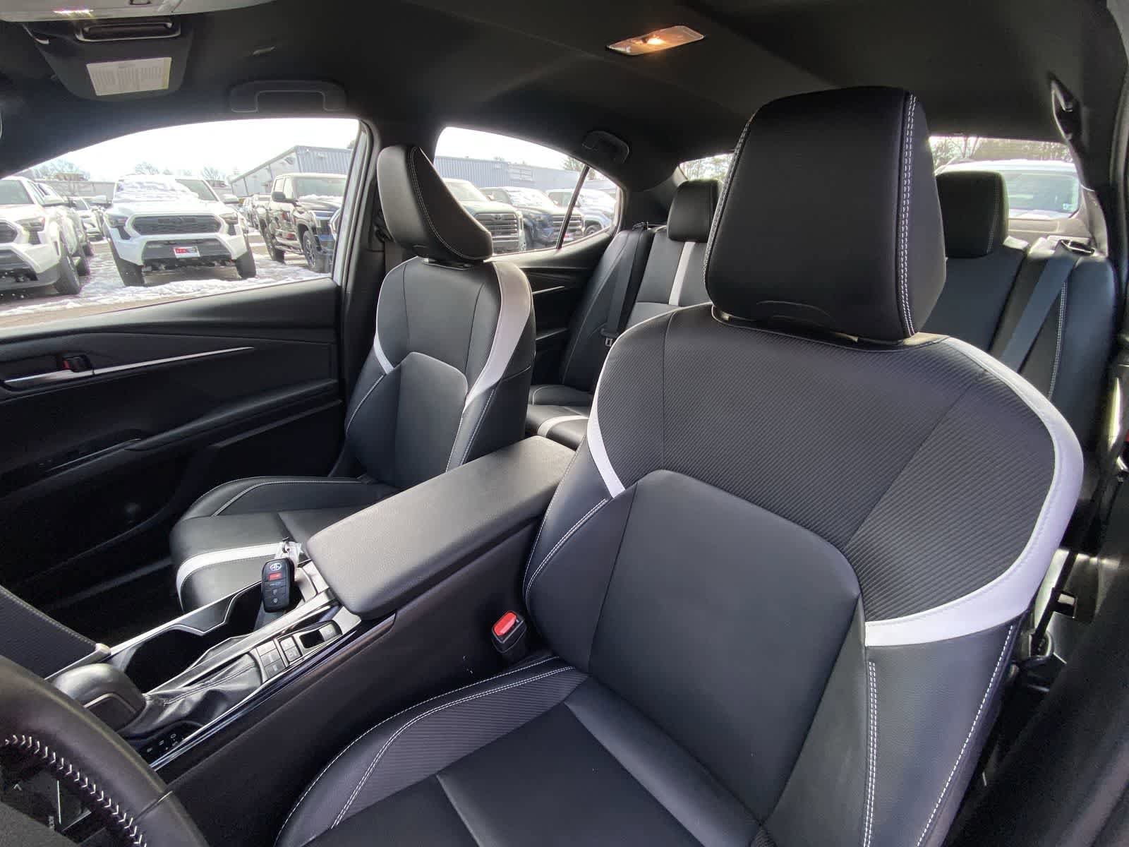 Thumbnail: 2025 Toyota Camry - 22