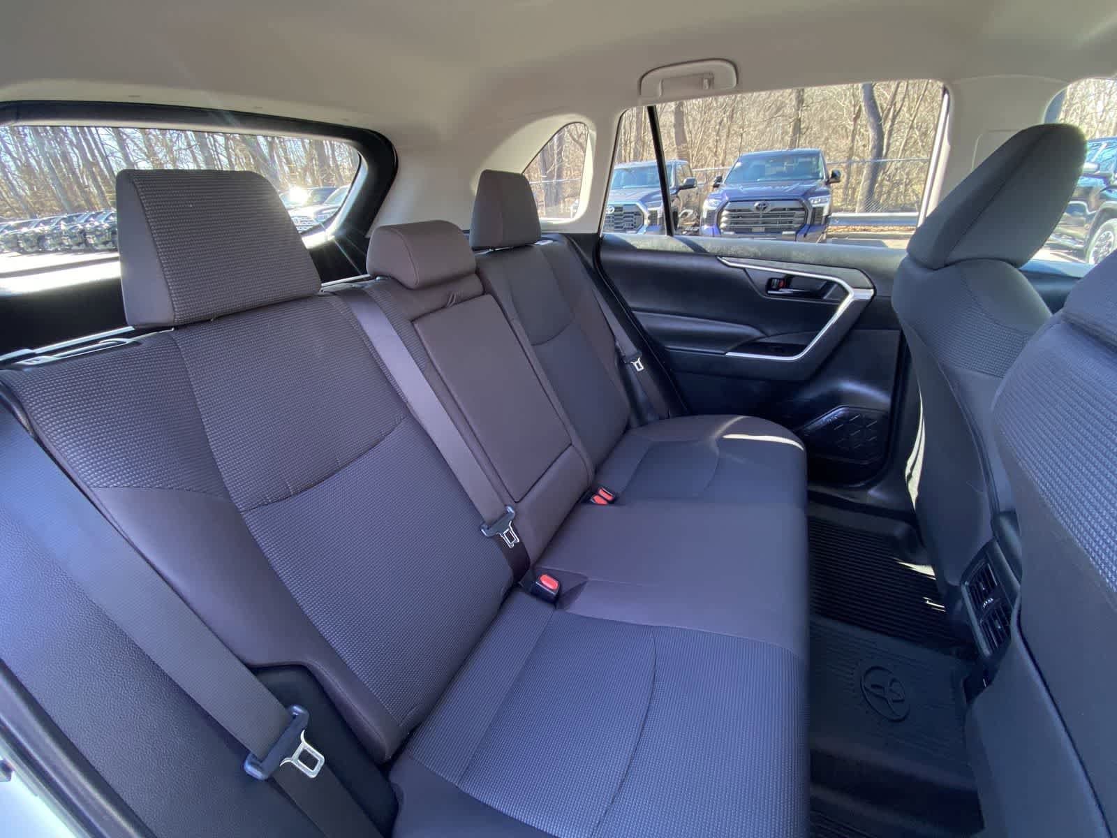 Thumbnail: 2023 Toyota RAV4 - 26