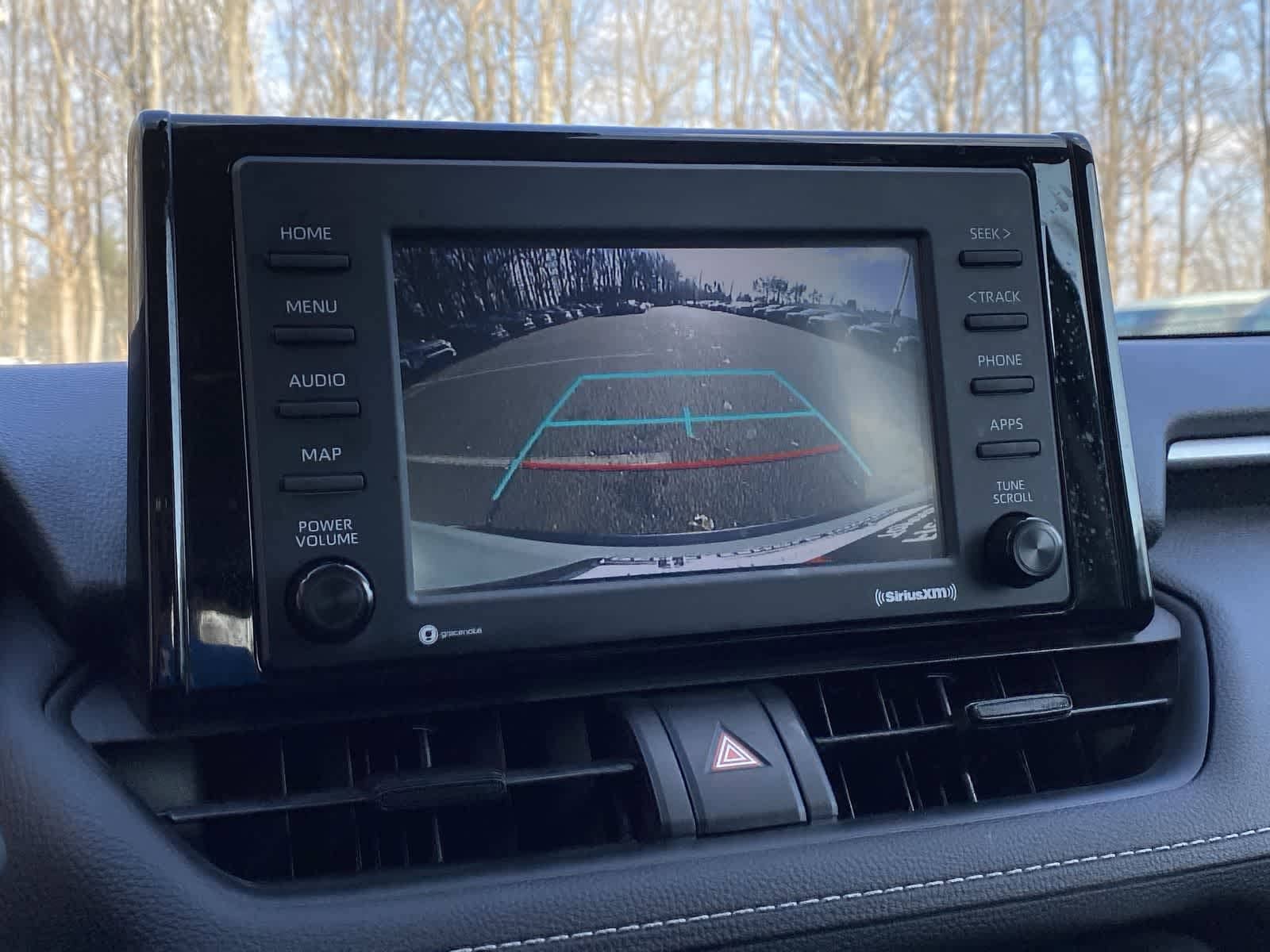 Thumbnail: 2021 Toyota RAV4 - 28