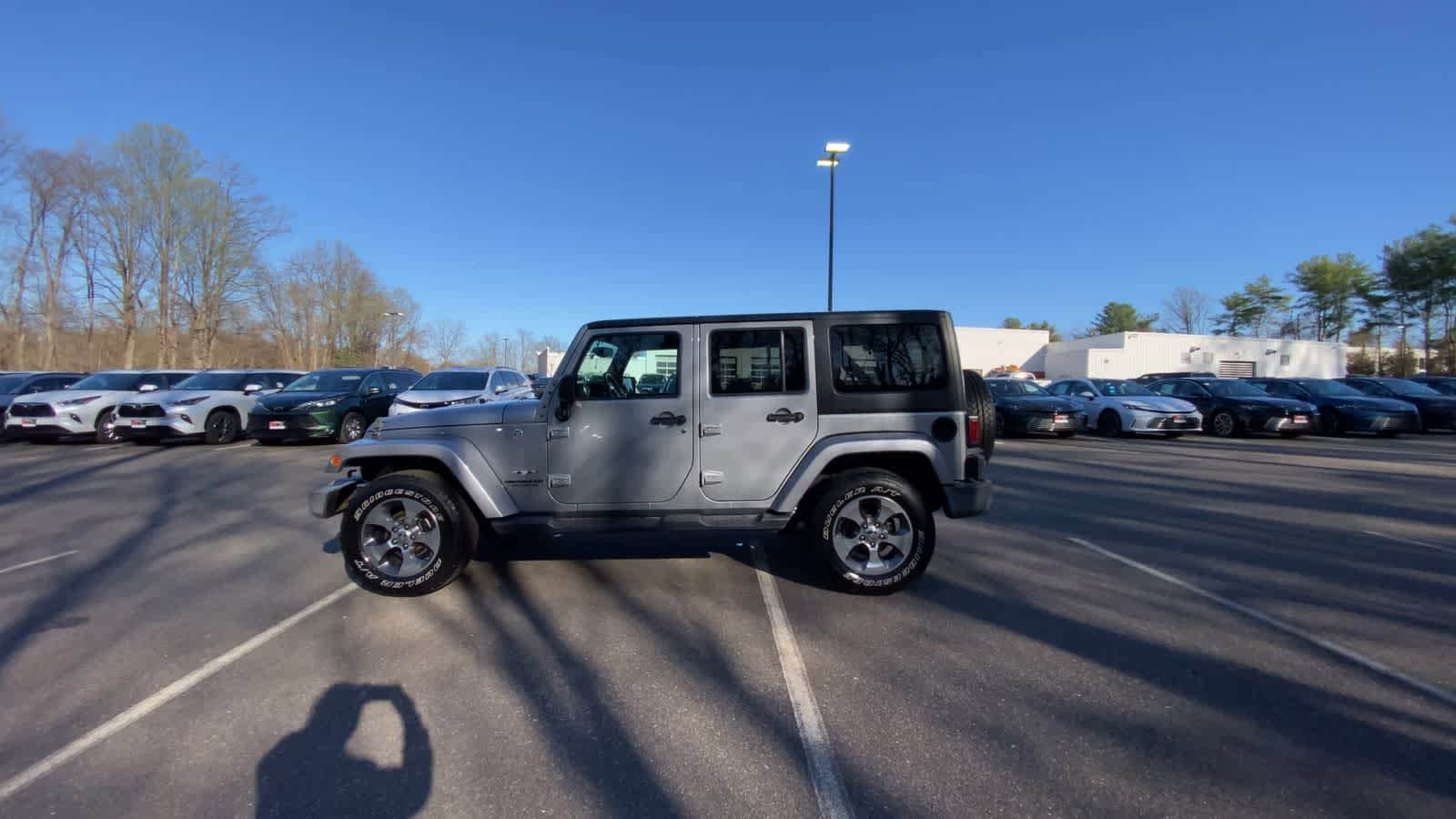Thumbnail: 2016 Jeep Wrangler - 5