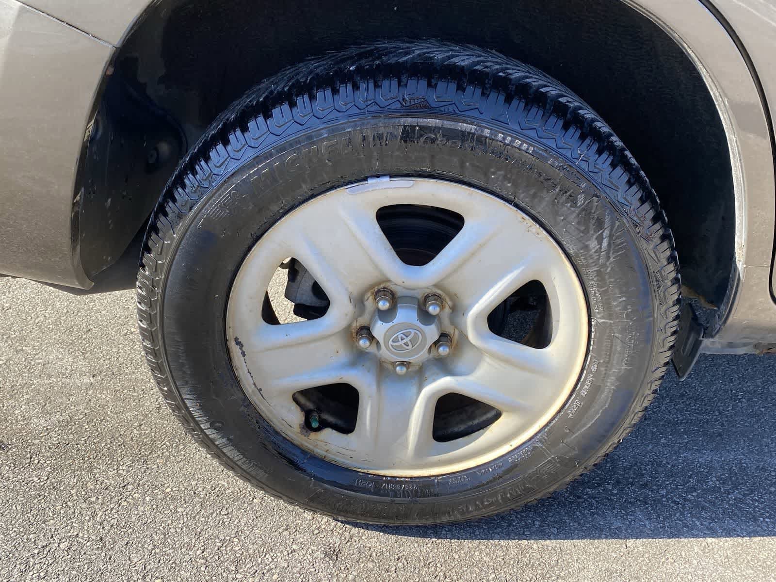 Thumbnail: 2011 Toyota RAV4 - 13