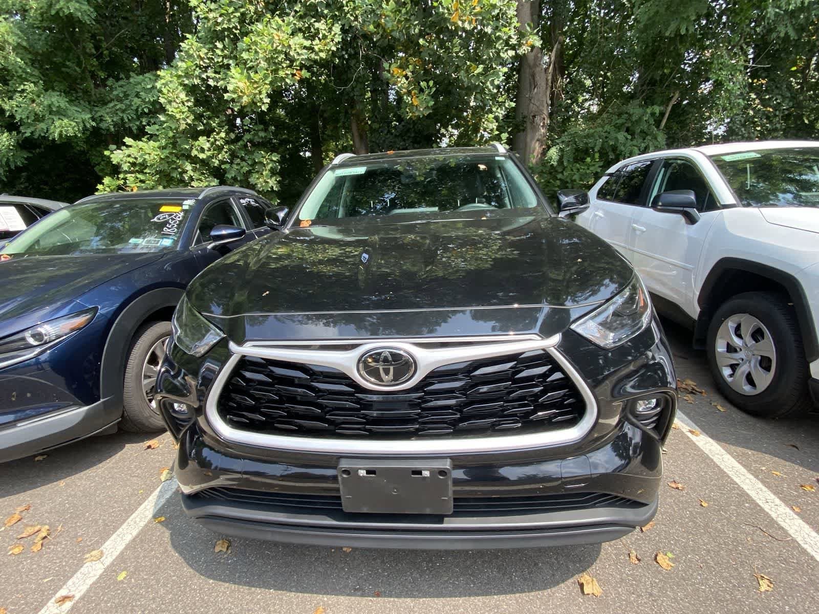 Thumbnail: 2025 Toyota Highlander - 2
