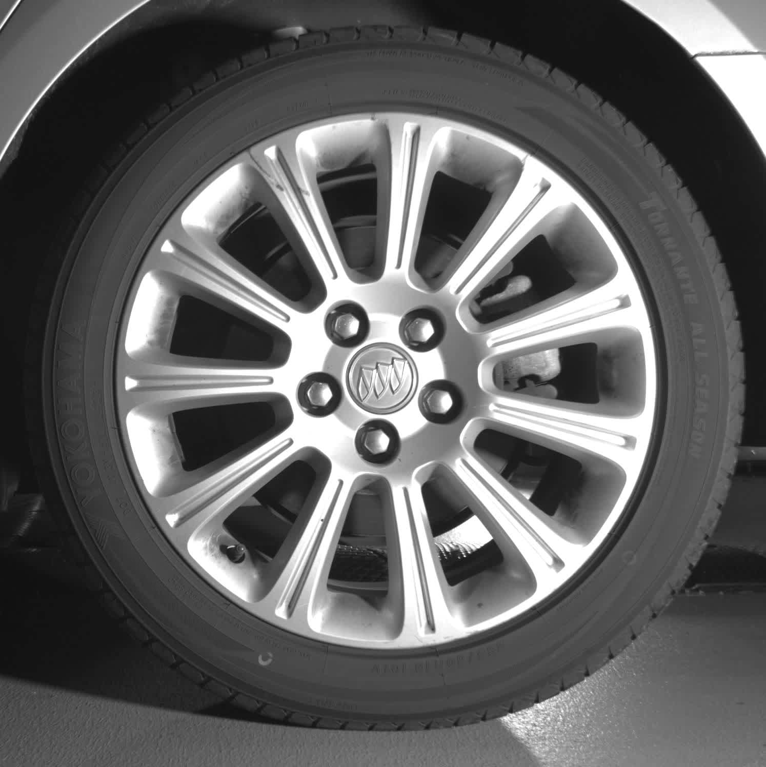 Thumbnail: 2013 Buick LaCrosse - 11