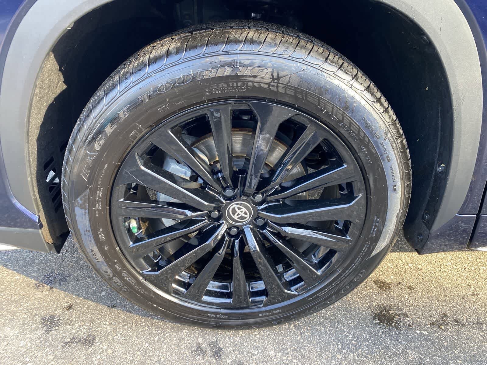 Thumbnail: 2025 Toyota Highlander - 14