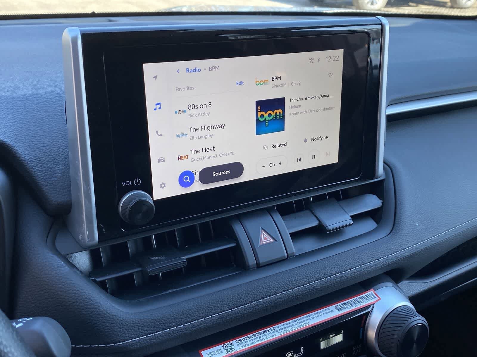 Thumbnail: 2025 Toyota RAV4 - 31