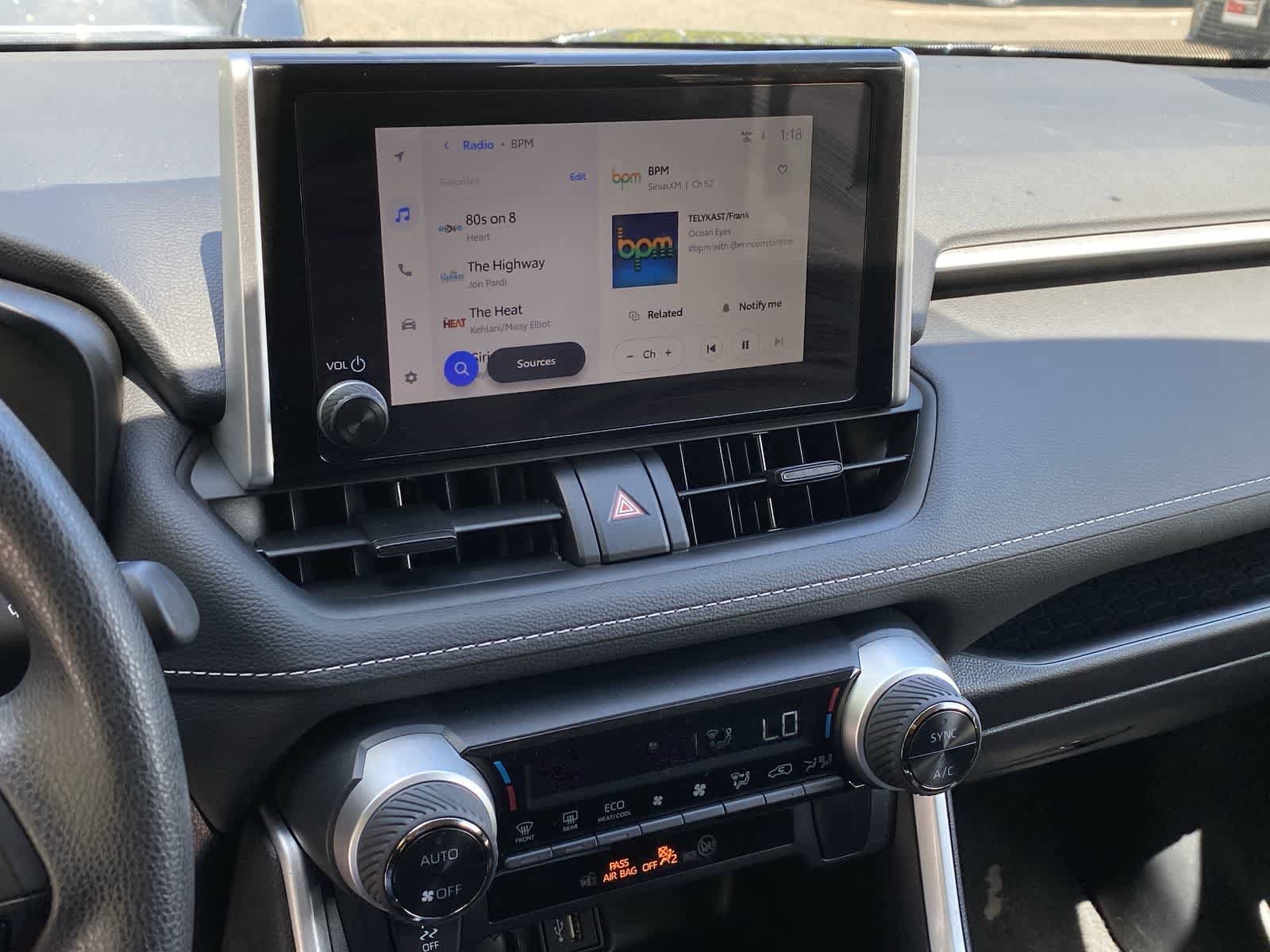 Thumbnail: 2025 Toyota RAV4 - 29