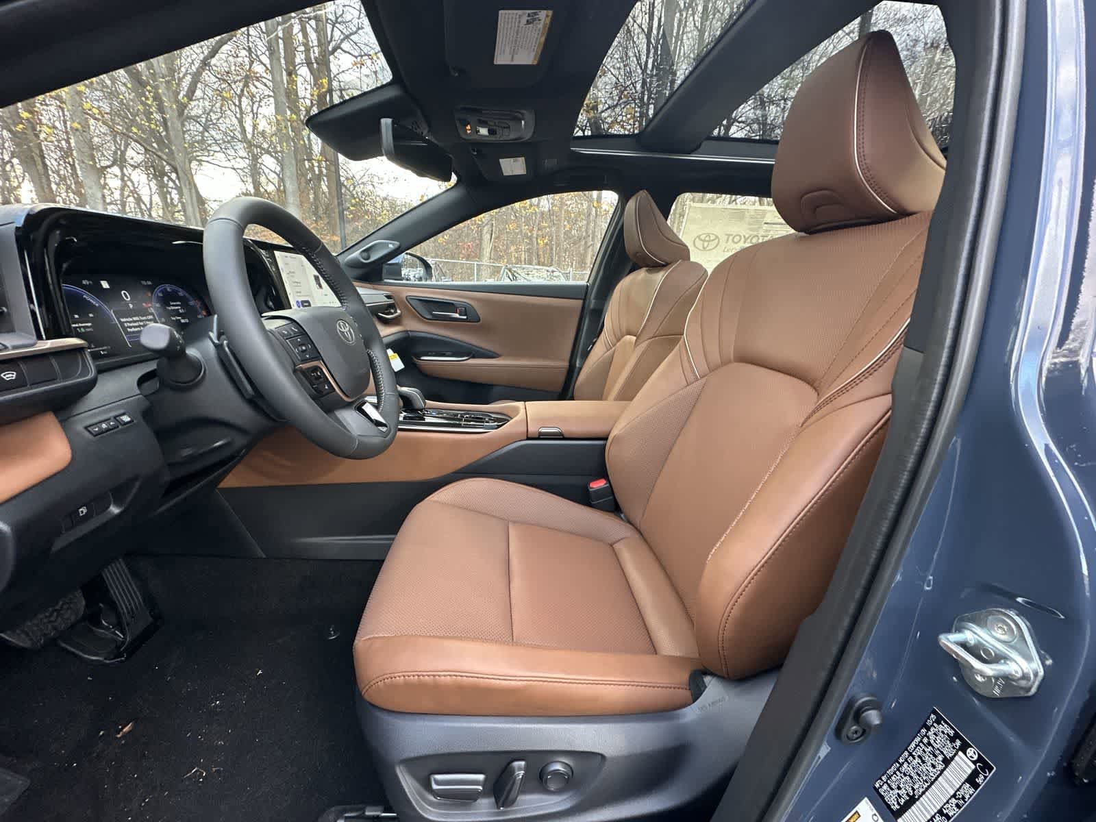 Thumbnail: 2025 Toyota Crown Signia - 25