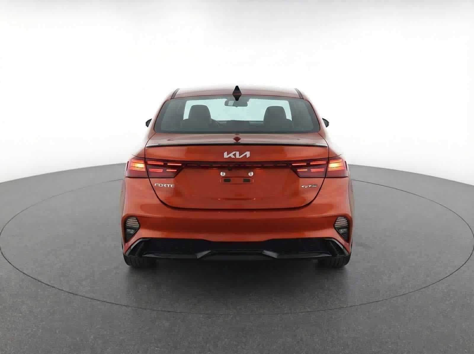 Thumbnail: 2022 Kia Forte - 7