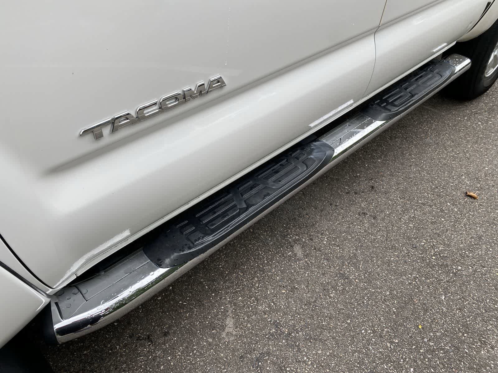 Thumbnail: 2013 Toyota Tacoma - 15