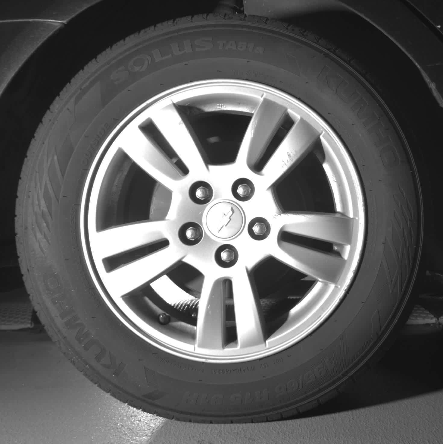 Thumbnail: 2013 Chevrolet Sonic - 18