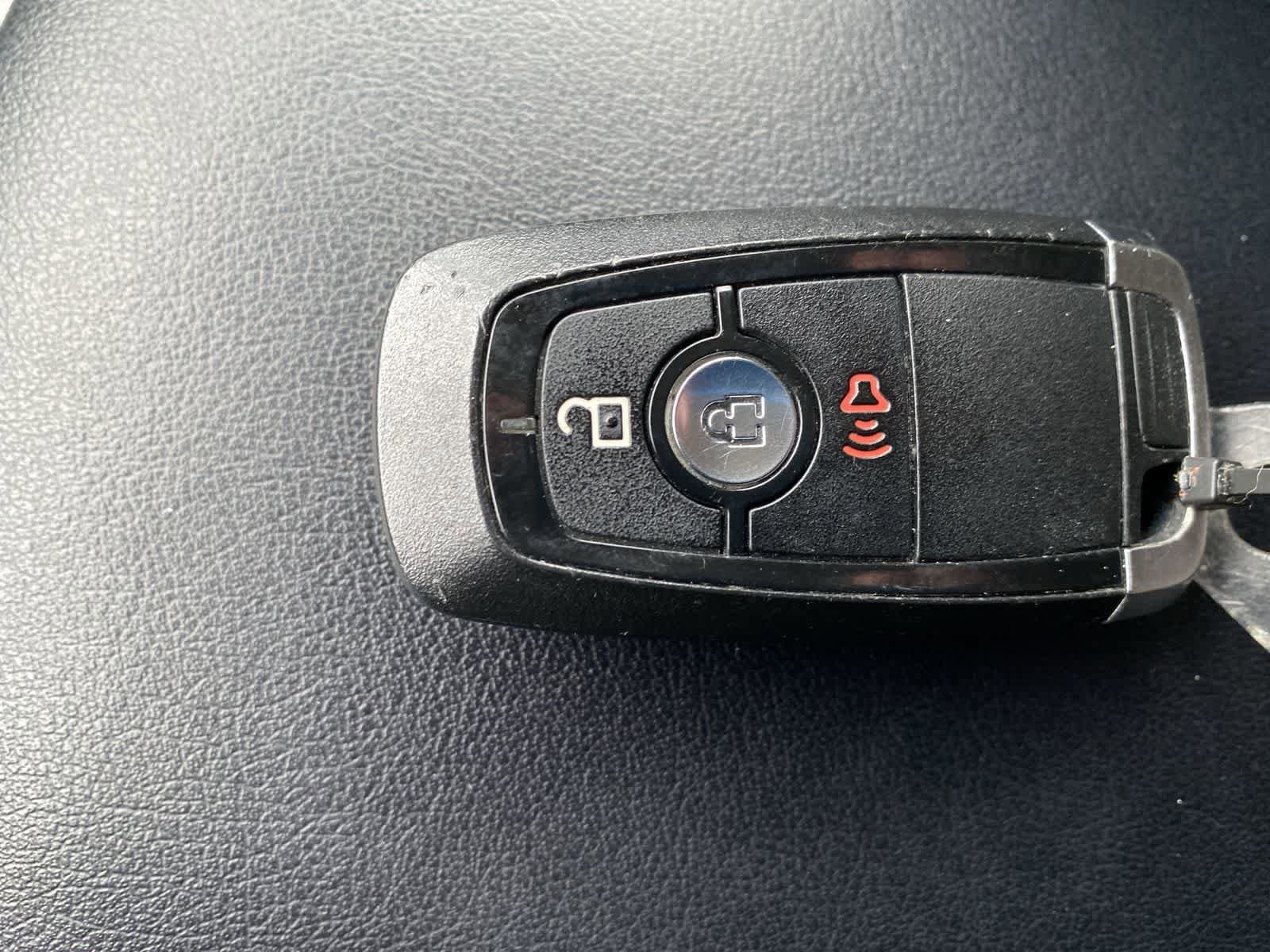 Thumbnail: 2018 Ford Edge - 36