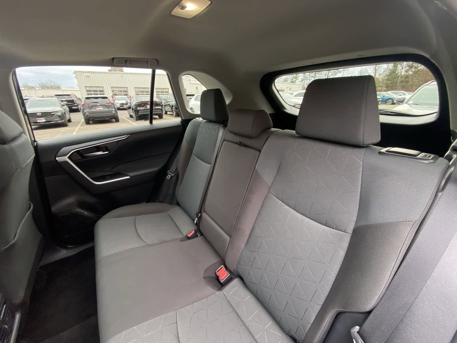 Thumbnail: 2025 Toyota RAV4 - 28