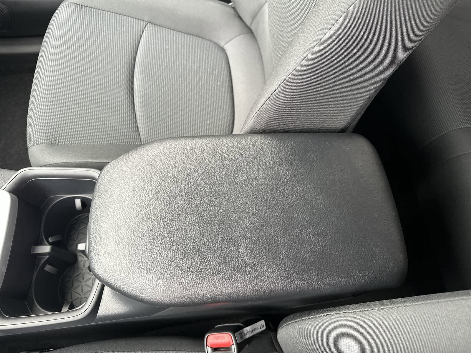 Thumbnail: 2025 Toyota RAV4 - 28