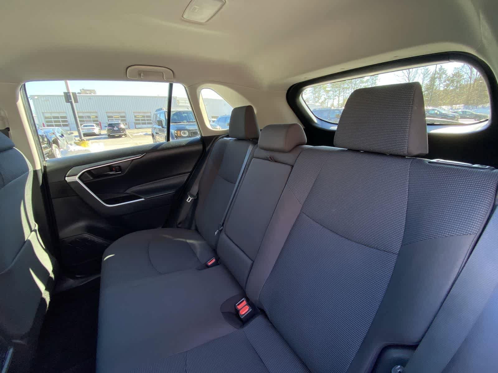 Thumbnail: 2023 Toyota RAV4 - 30