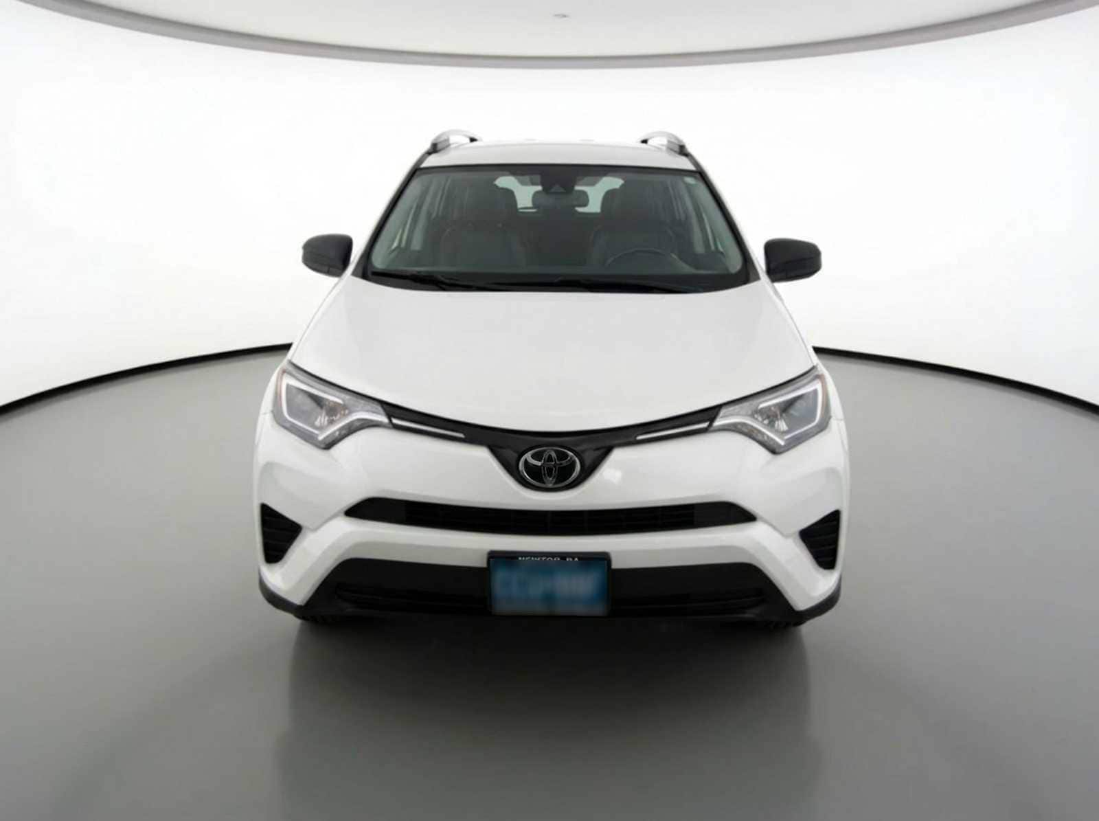 Thumbnail: 2018 Toyota RAV4 - 2