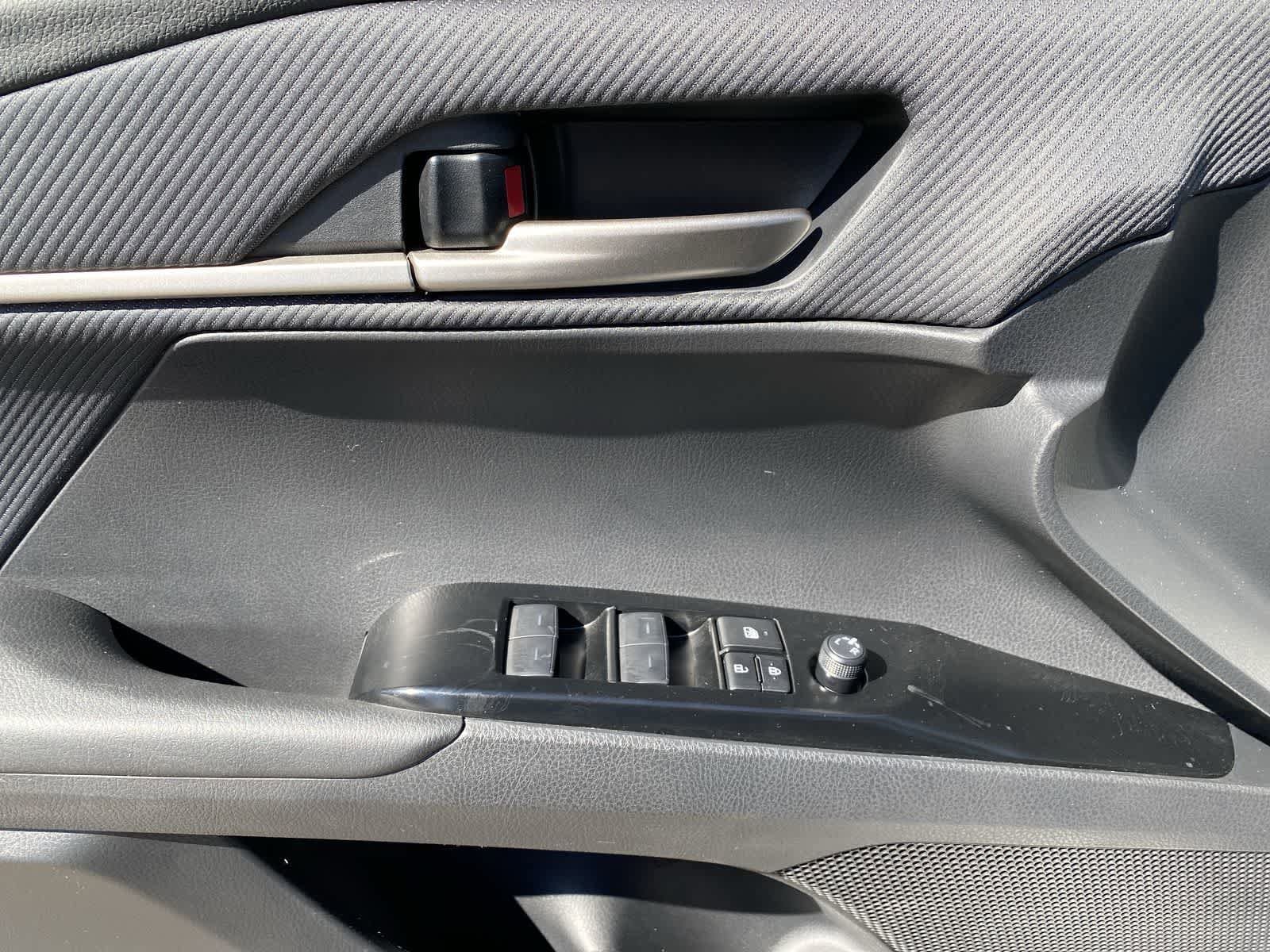 Thumbnail: 2025 Toyota Camry - 18