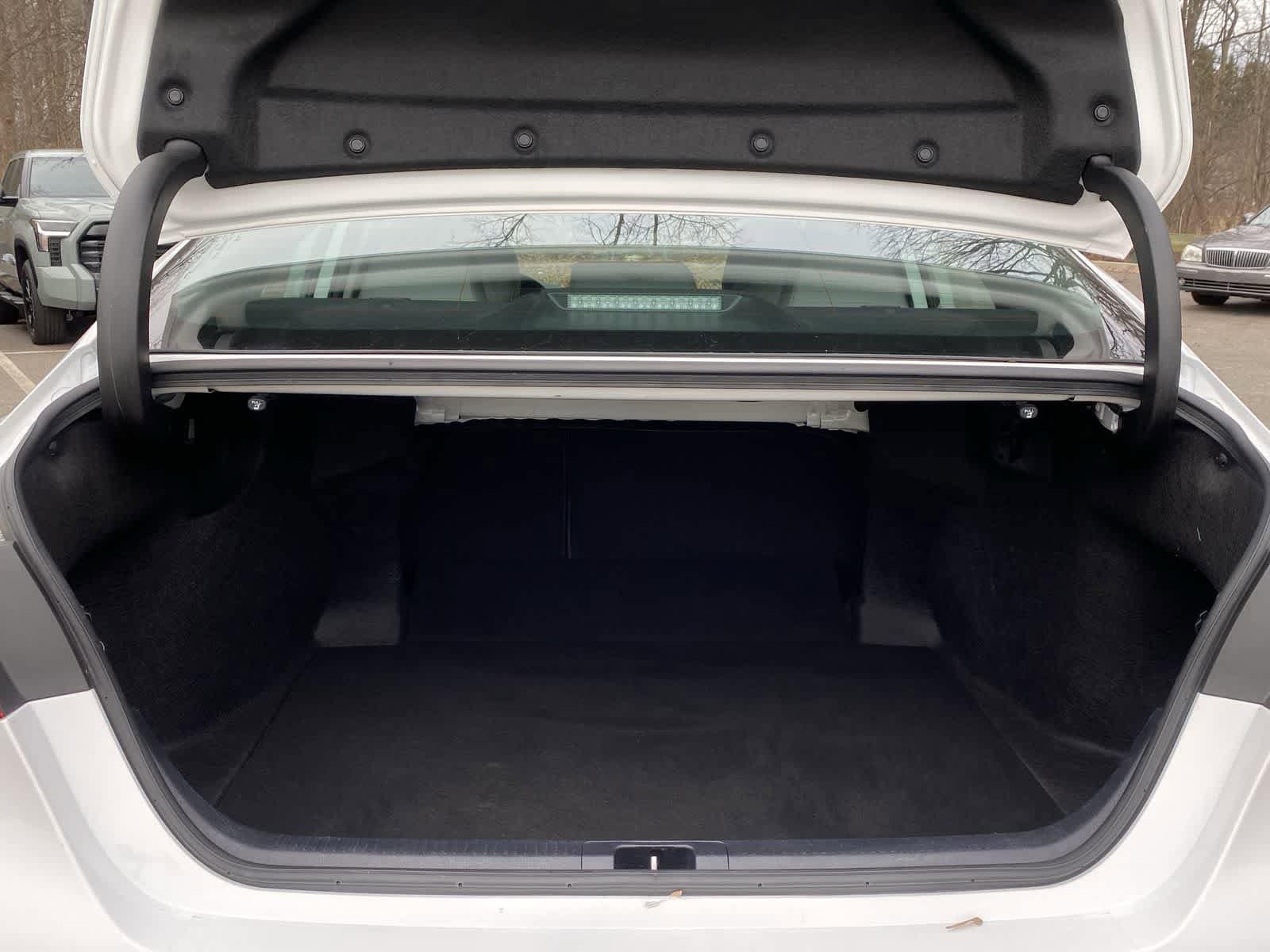 Thumbnail: 2024 Toyota Camry - 15