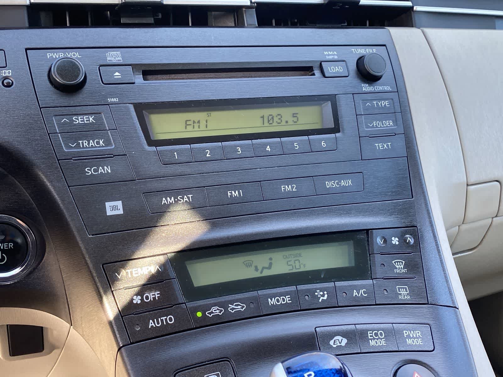 Thumbnail: 2011 Toyota Prius - 31