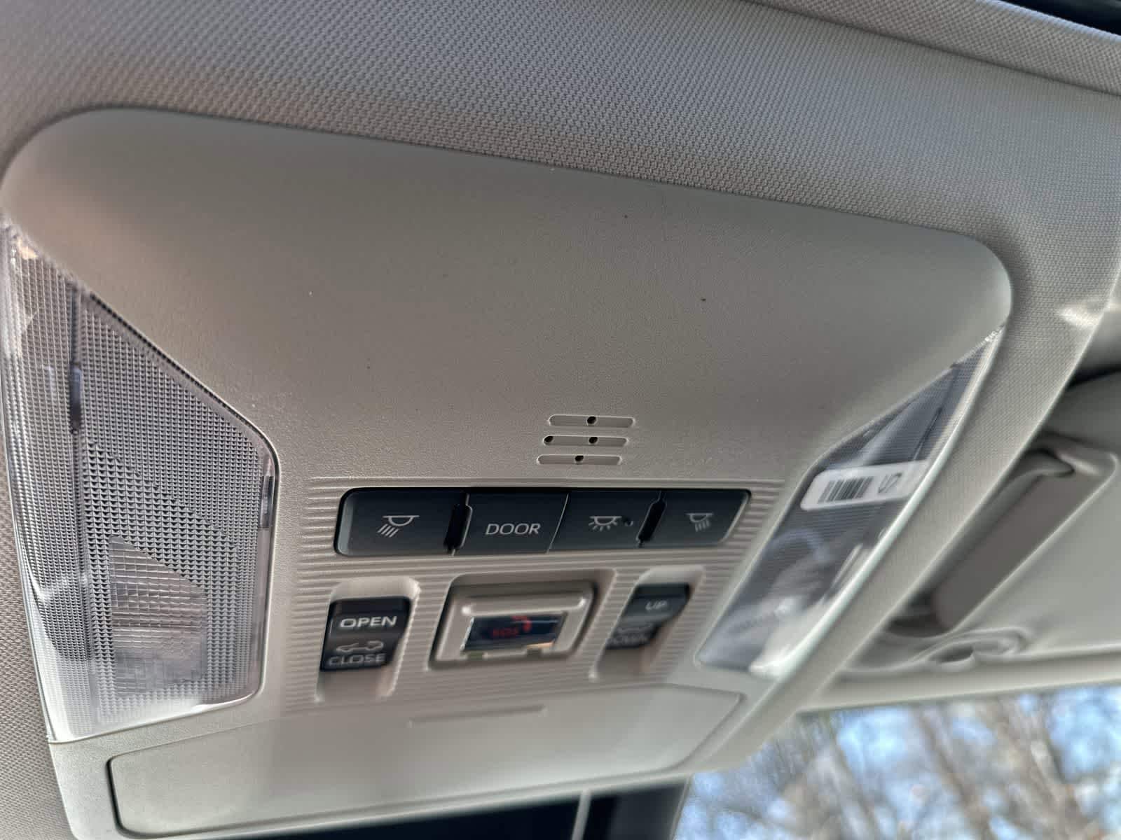 Thumbnail: 2025 Toyota RAV4 - 30