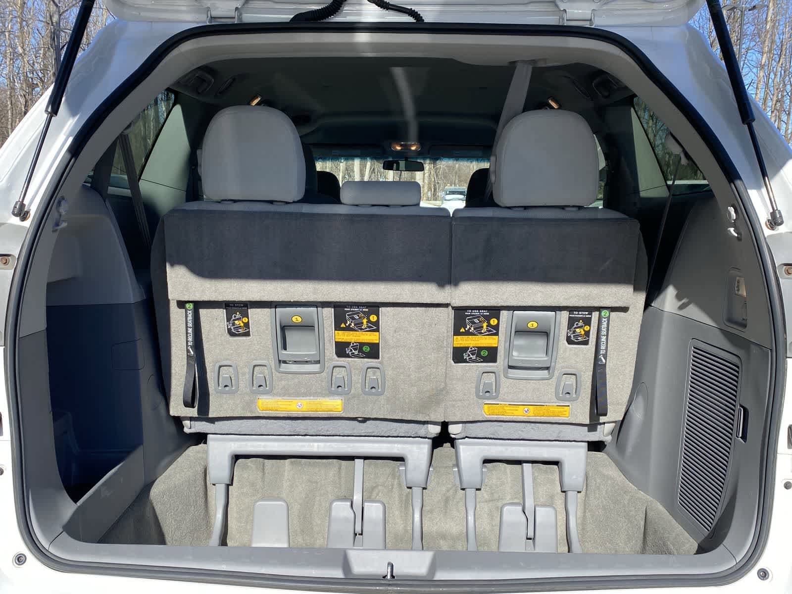 Thumbnail: 2013 Toyota Sienna - 18