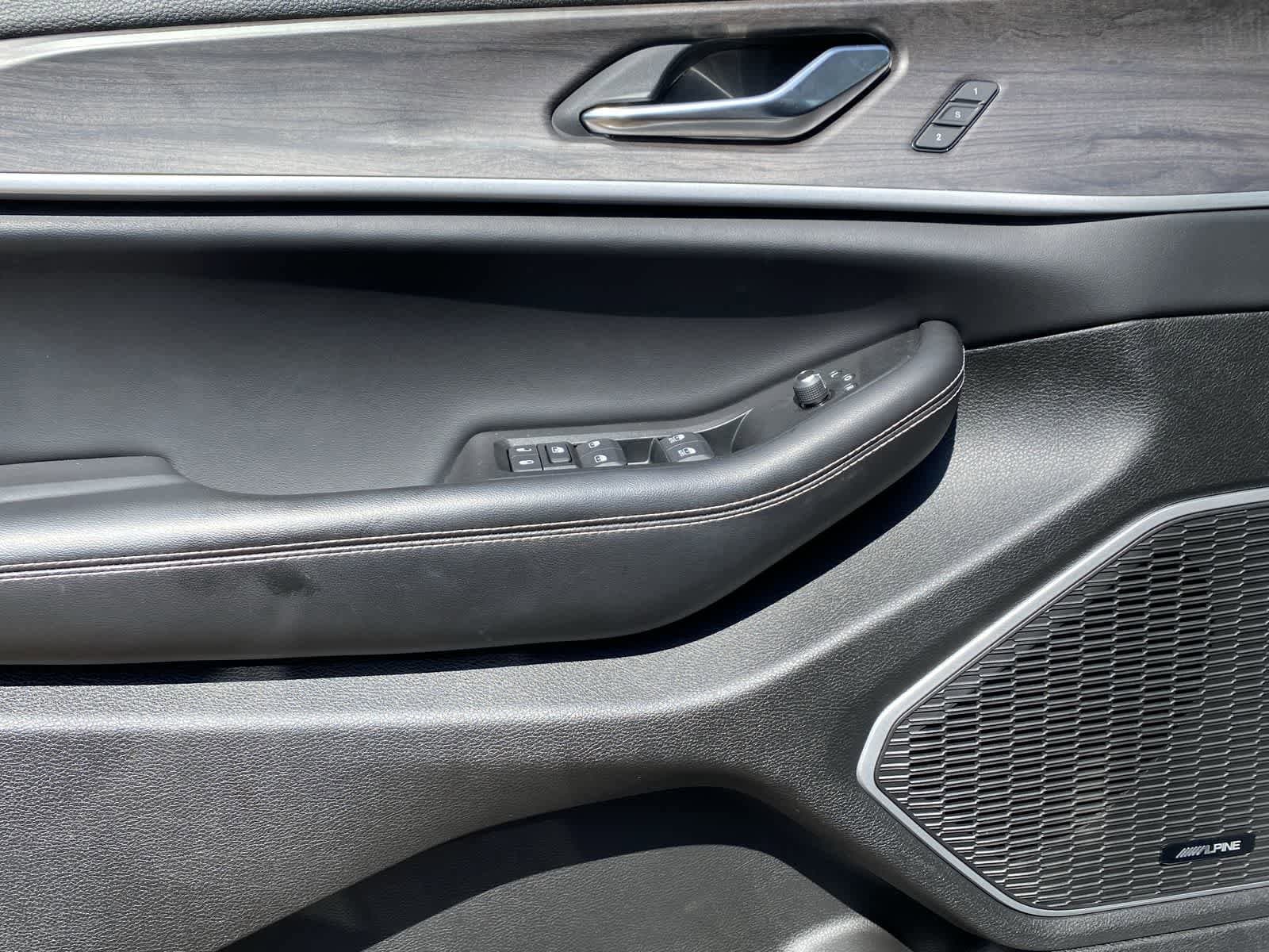 Thumbnail: 2024 Jeep Grand Cherokee - 16