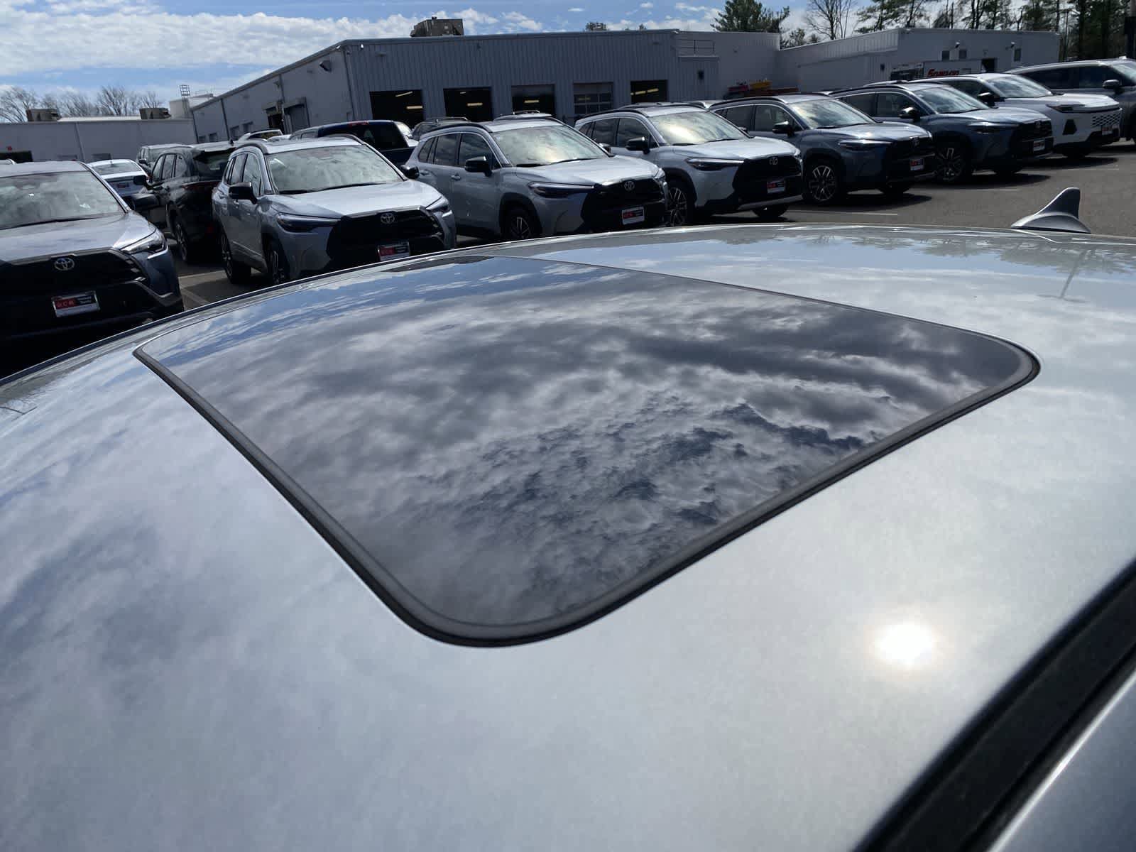 Thumbnail: 2016 Hyundai Elantra - 22