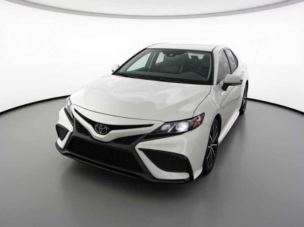 Used 2023 Toyota Camry SE Sedan