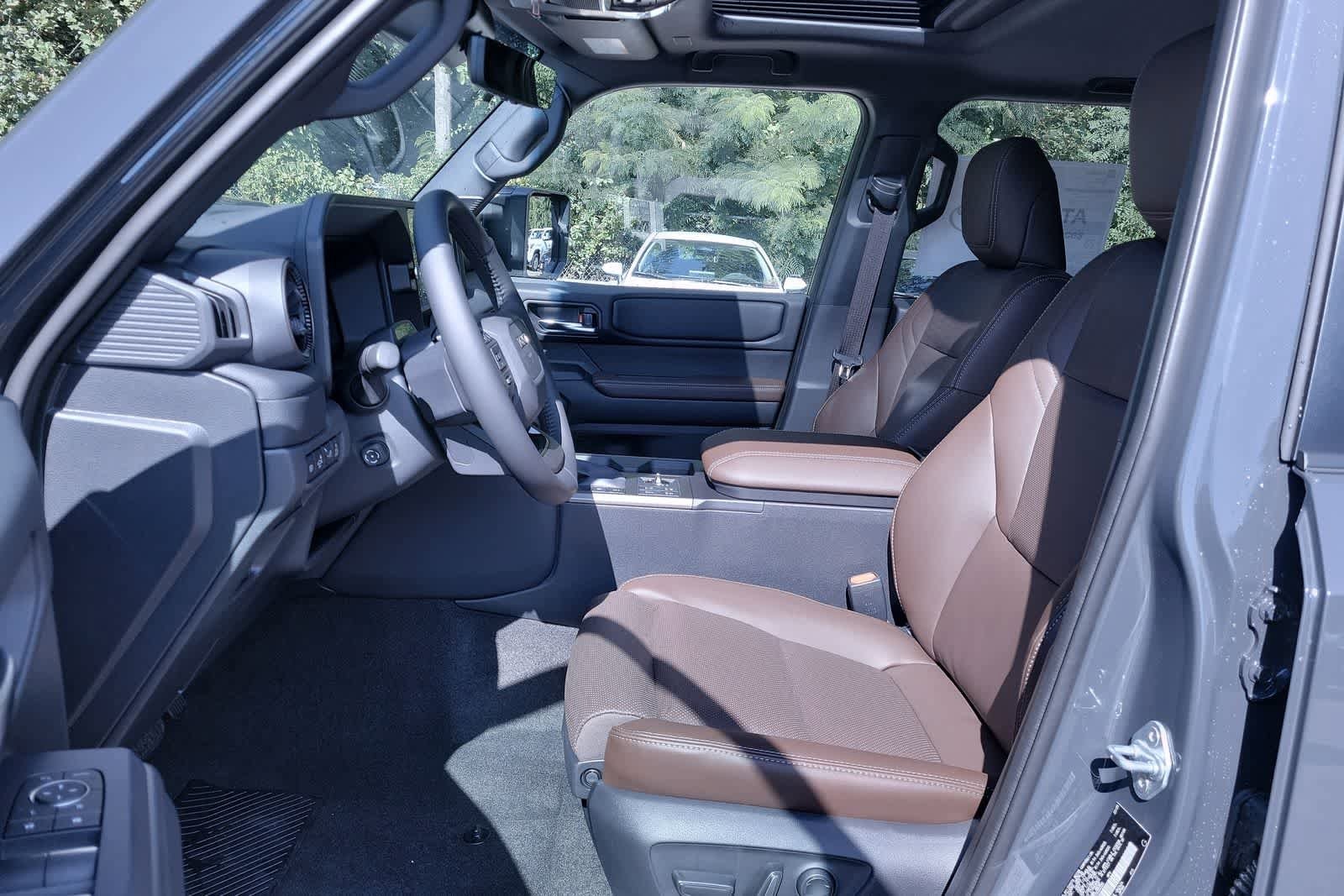 Thumbnail: 2025 Toyota Land Cruiser - 29