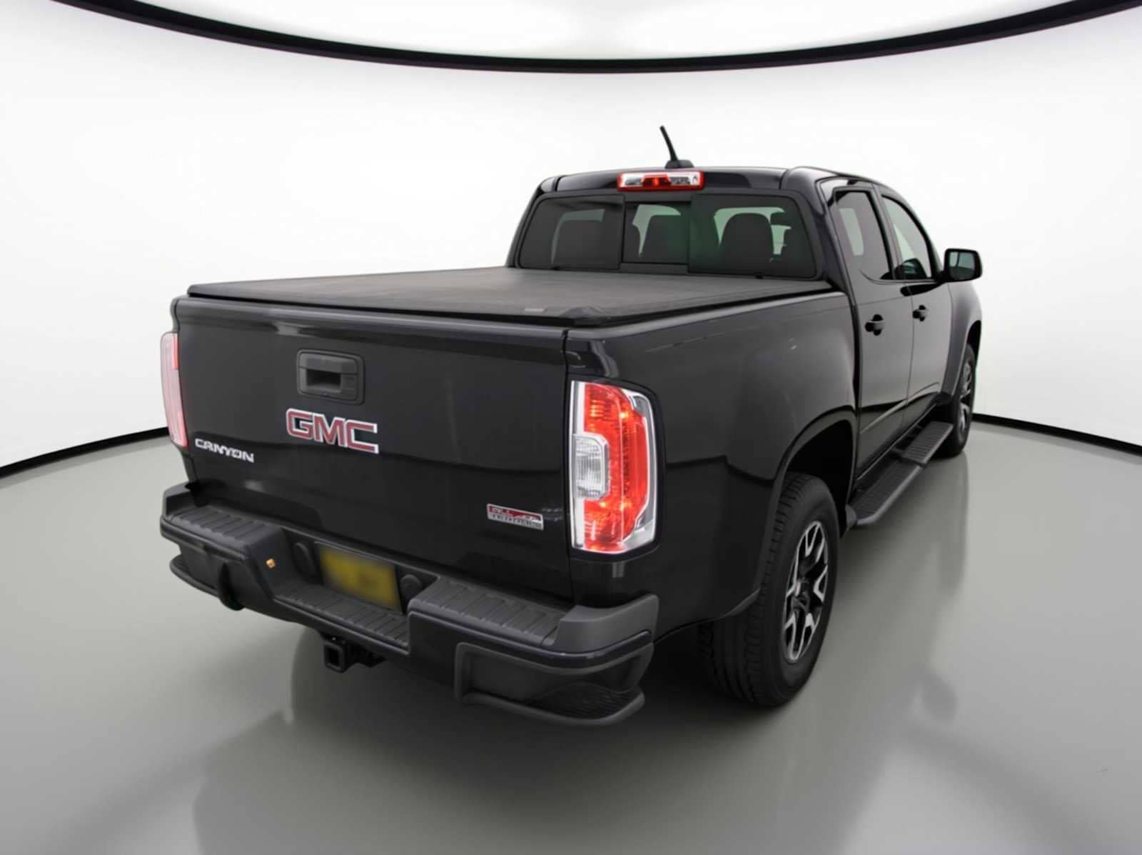 Thumbnail: 2017 GMC Canyon - 7