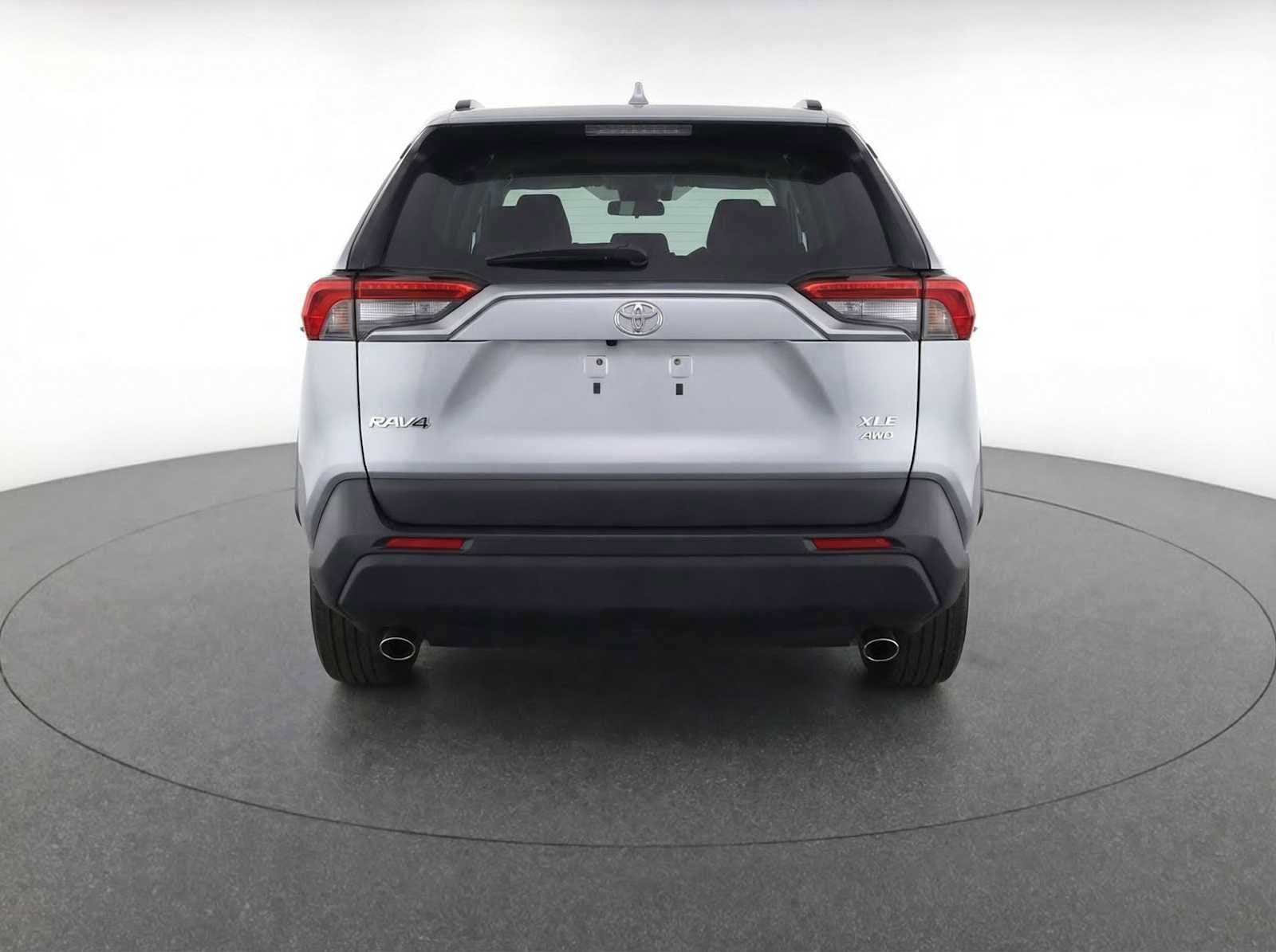 Thumbnail: 2025 Toyota RAV4 - 15