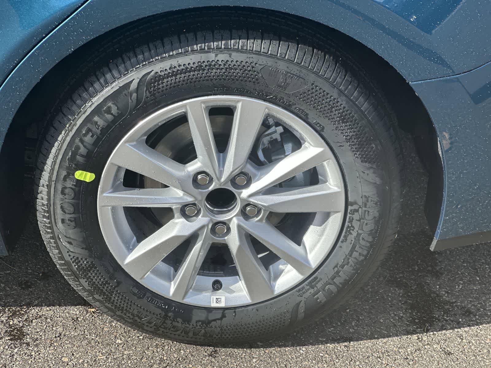 Thumbnail: 2026 Toyota Camry - 11