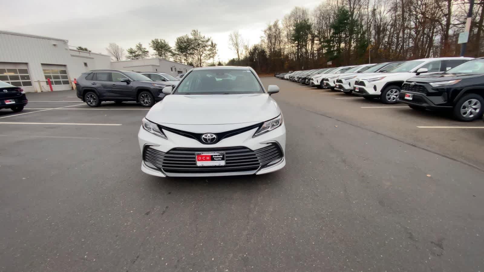 Thumbnail: 2023 Toyota Camry - 10