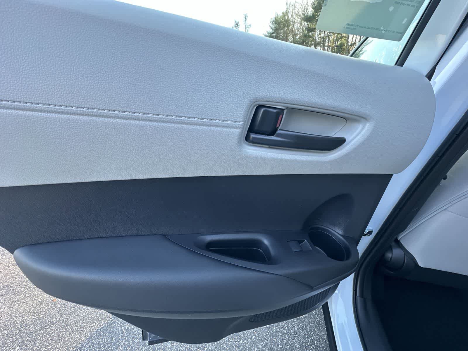 Thumbnail: 2026 Toyota Corolla Cross - 35