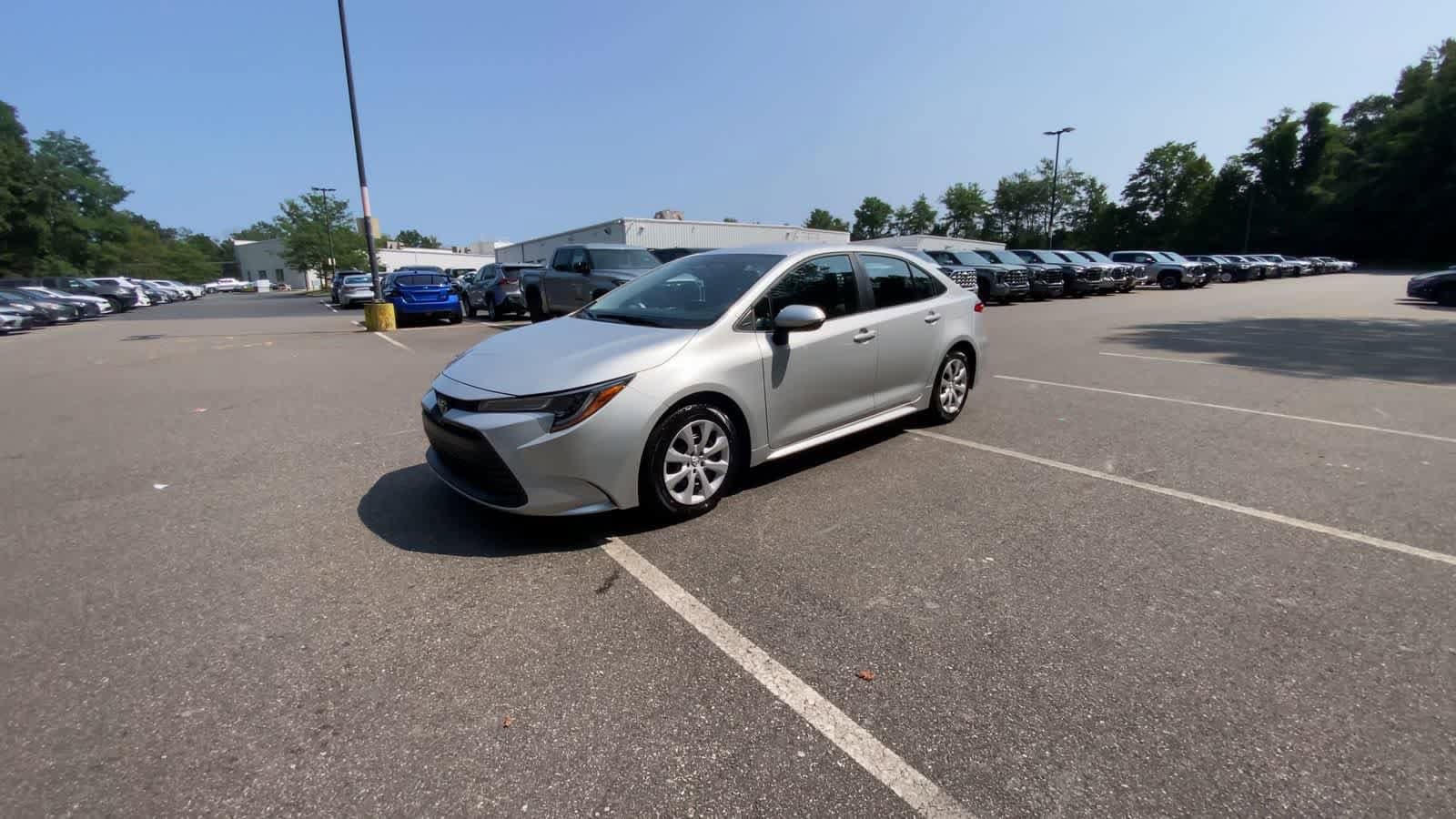 Thumbnail: 2024 Toyota Corolla - 4