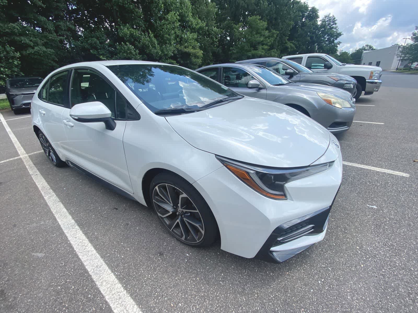 Thumbnail: 2022 Toyota Corolla - 3