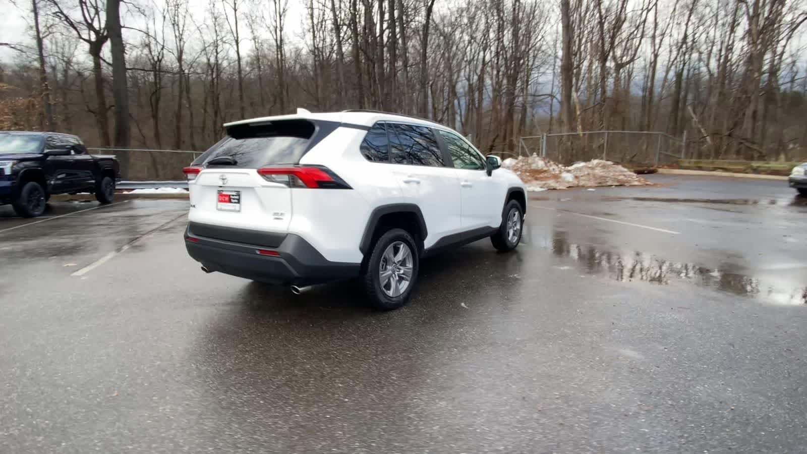 Thumbnail: 2024 Toyota RAV4 - 15