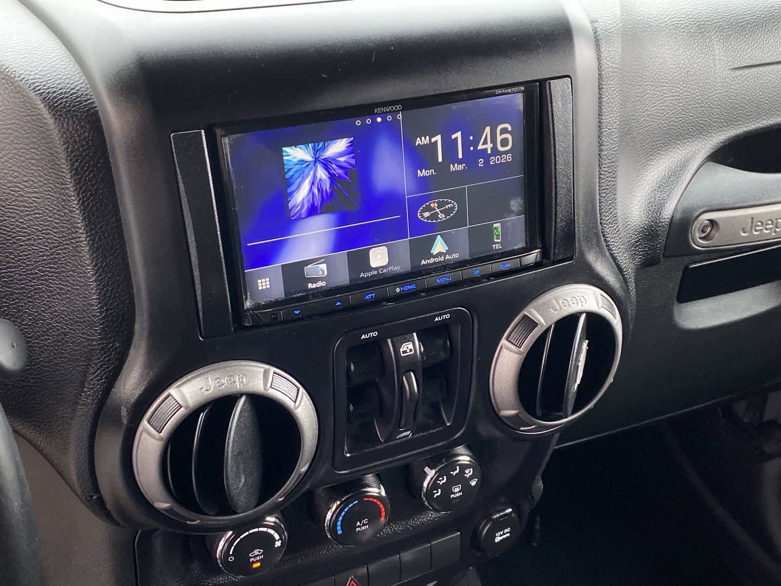 Thumbnail: 2014 Jeep Wrangler - 29