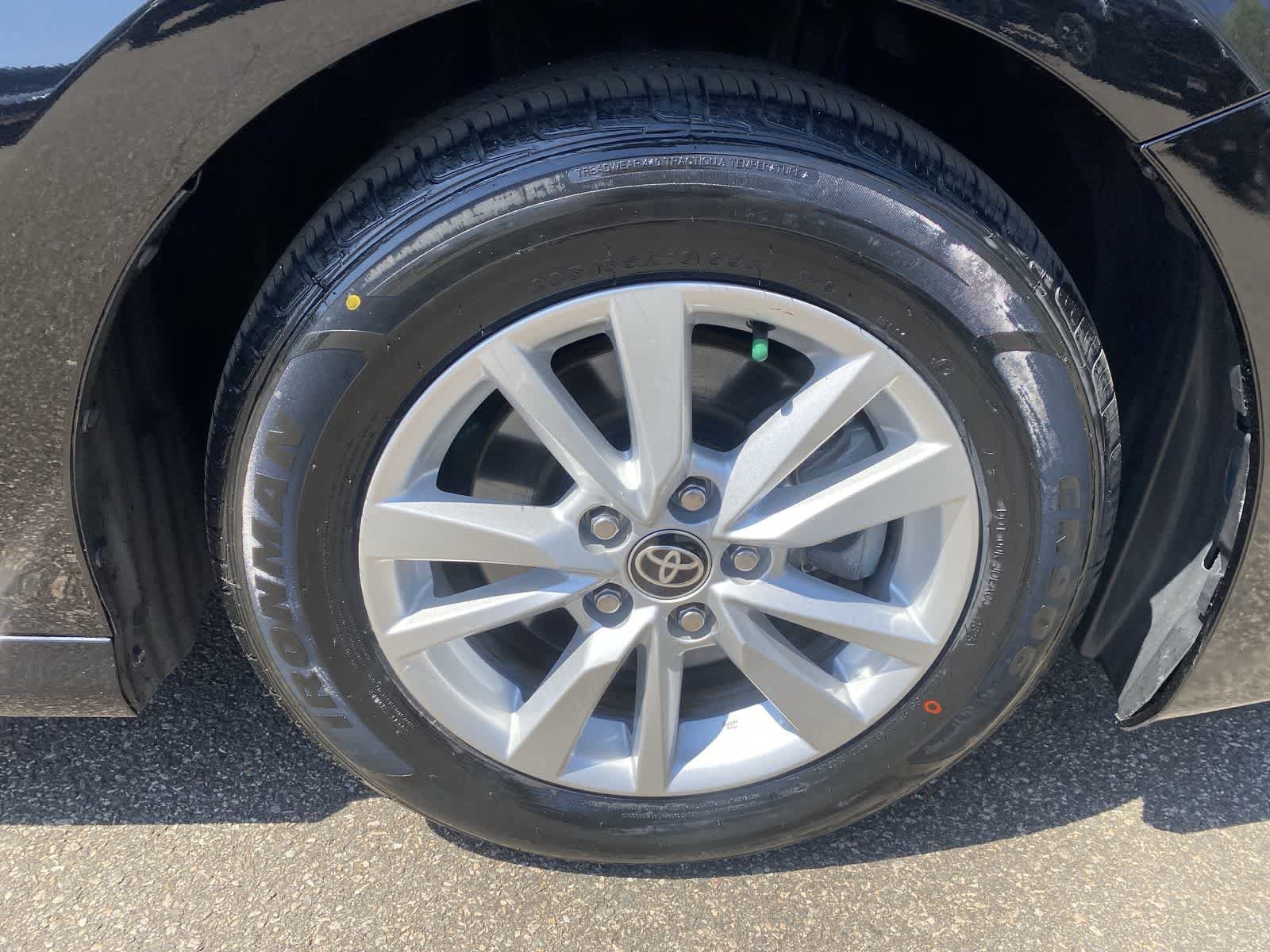 Thumbnail: 2025 Toyota Camry - 18