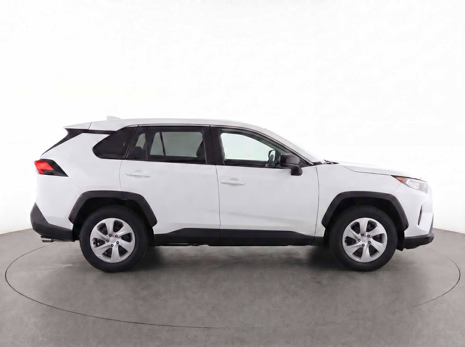 Thumbnail: 2025 Toyota RAV4 - 15