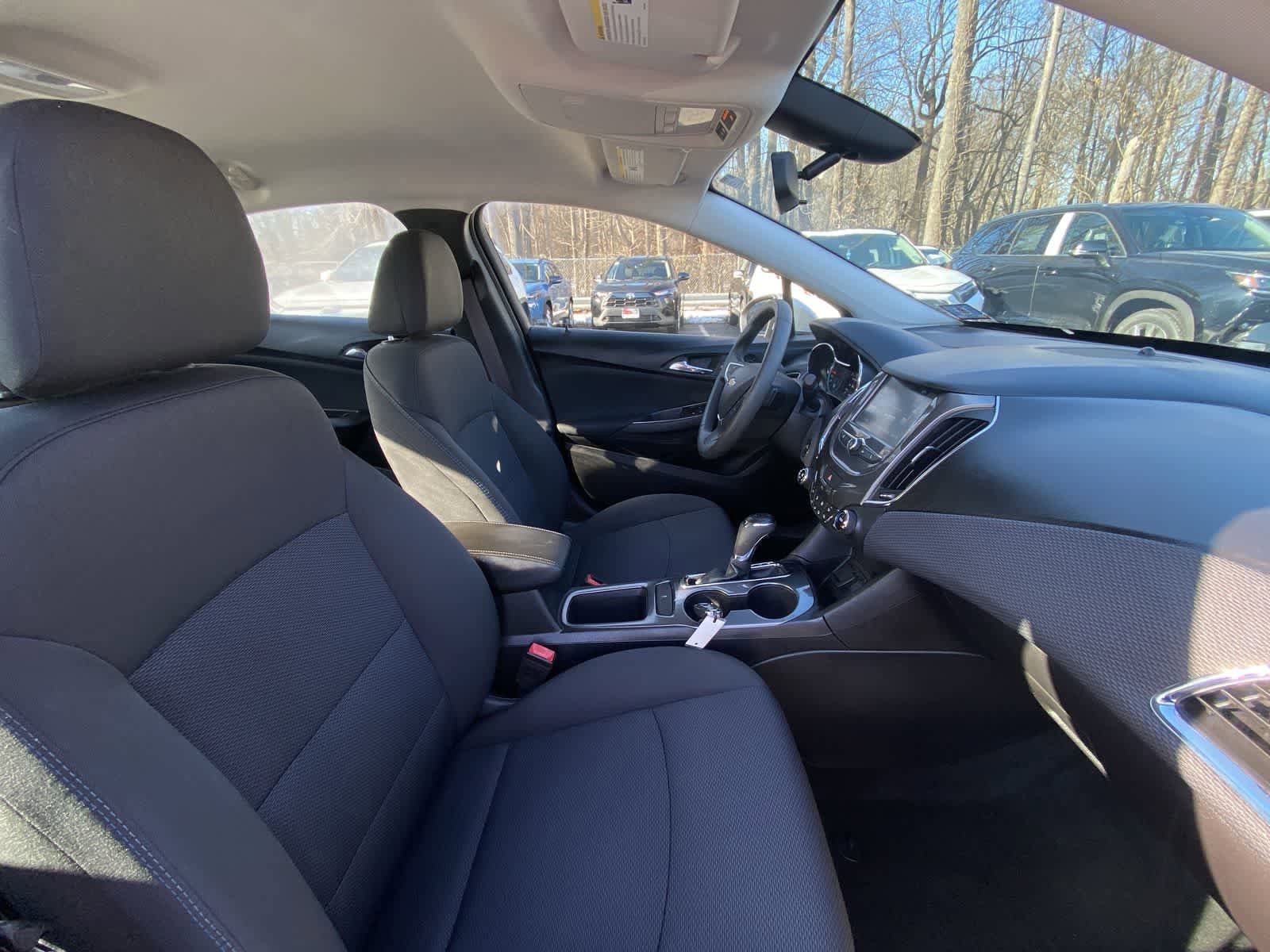 Thumbnail: 2016 Chevrolet Cruze - 27