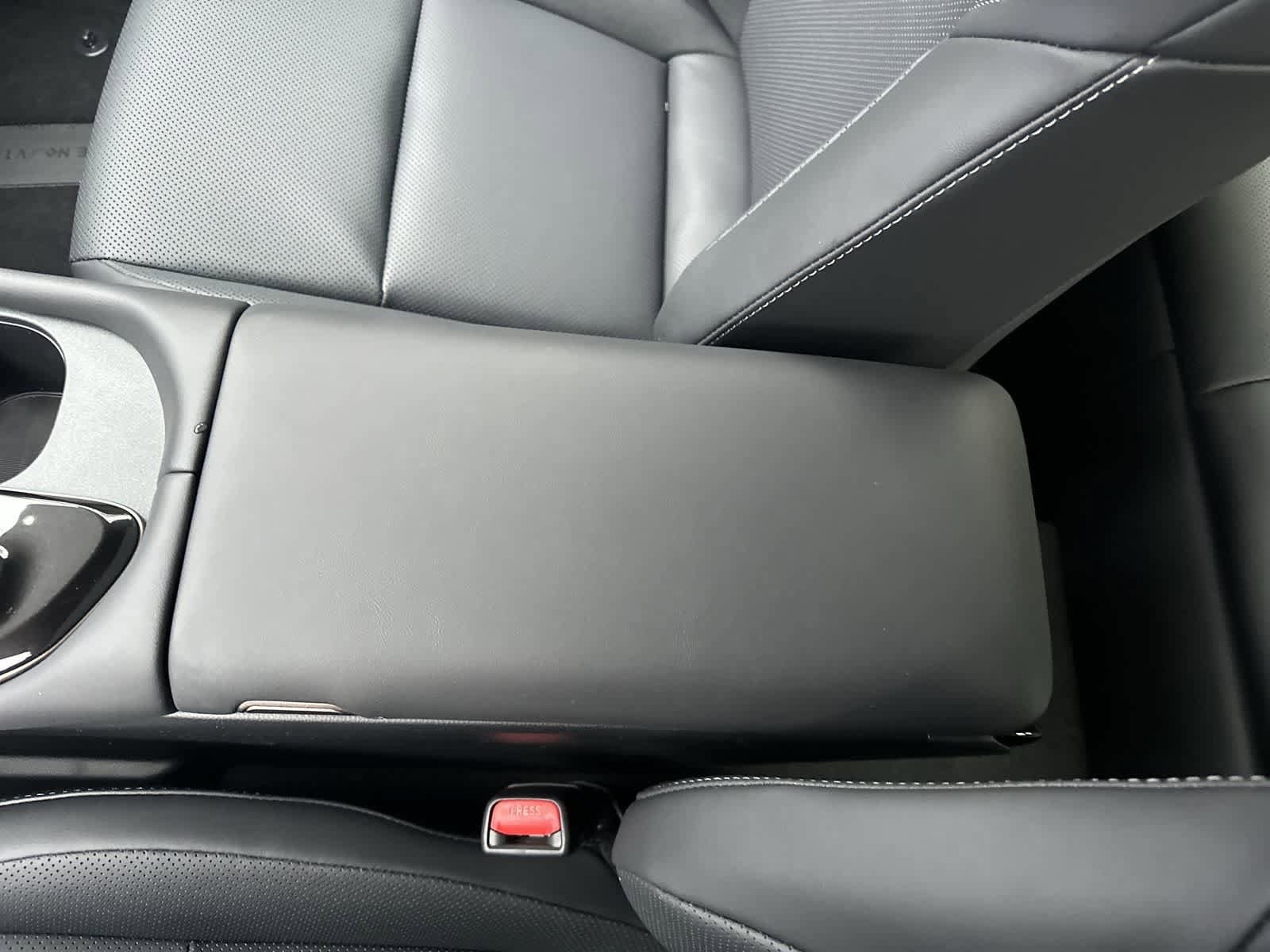 Thumbnail: 2026 Toyota Crown Signia - 26