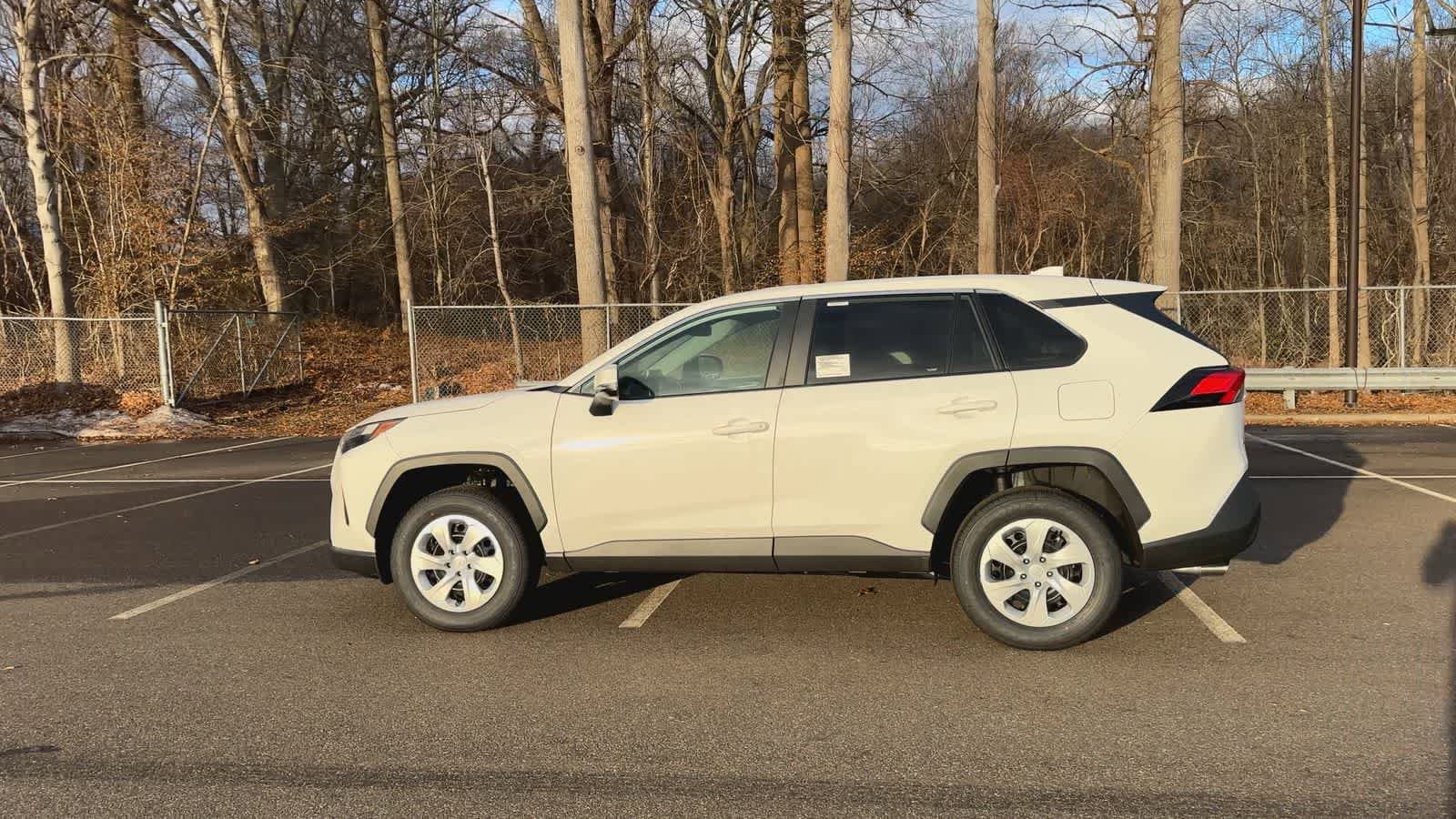 Thumbnail: 2025 Toyota RAV4 - 5