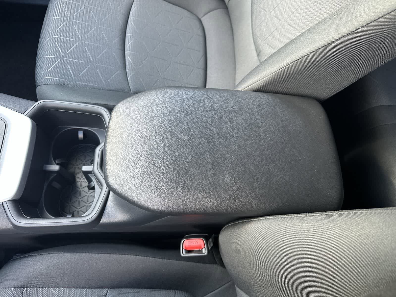 Thumbnail: 2025 Toyota RAV4 - 22